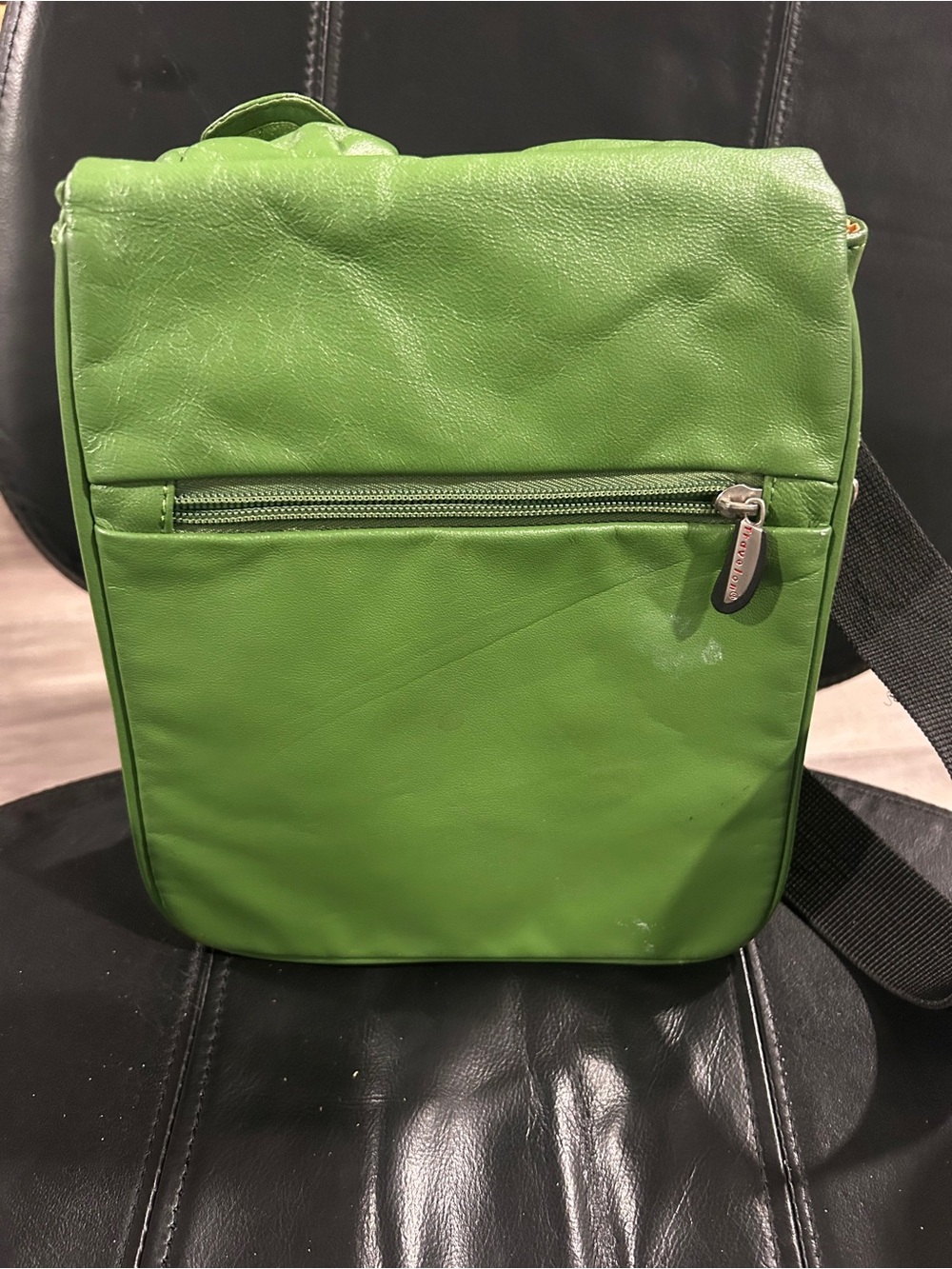 Travelon Bright Green Lightweight Crossbody Messenger Bag